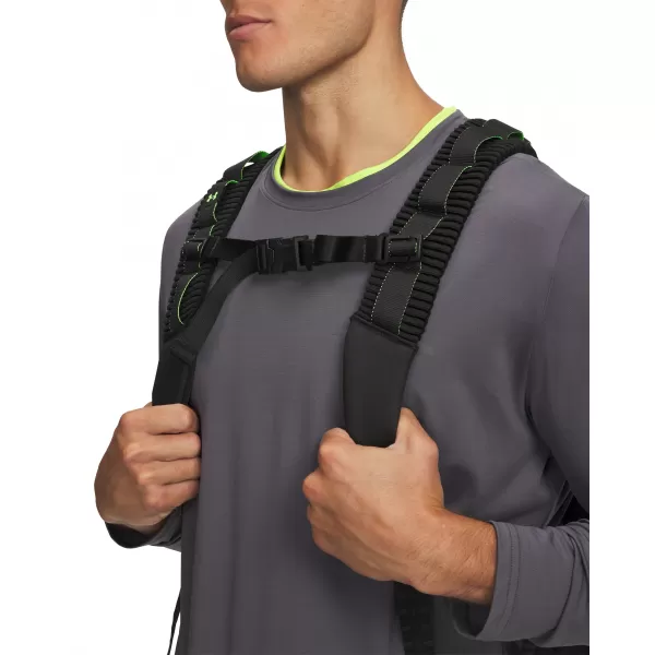 Batoh UNDER ARMOUR NO WEIGH BACKPACK 6005747-002 ČERNÁ 