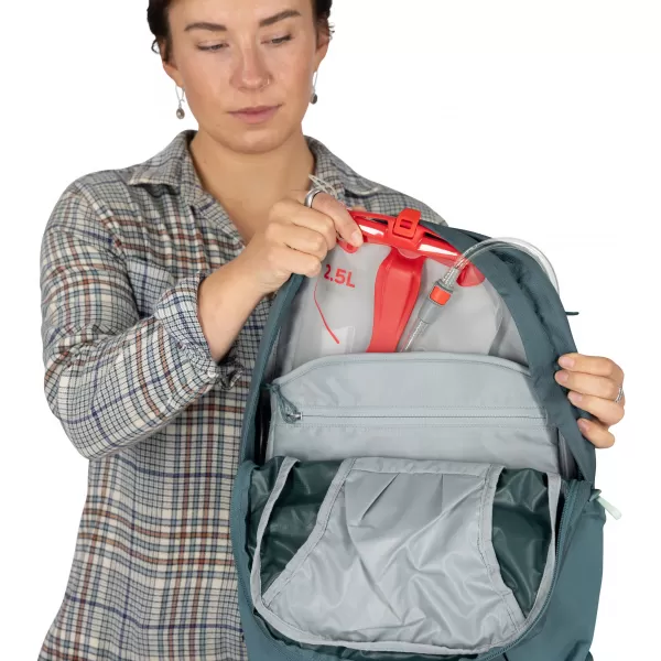  Dámský cestovní batoh OSPREY FAIRVIEW 70 CASCADE BLUE/TORRENT BLUE 