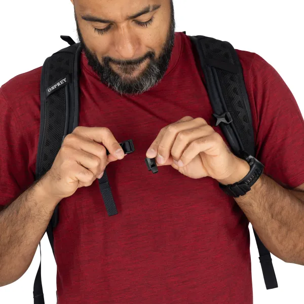  Turistický batoh OSPREY SPORTLITE 20 RAVEN BLACK 