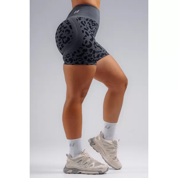  Kompresní push-up šortky s leopardím vzorem NEBBIA PRIMAL 856 BLACK LEOPARD 