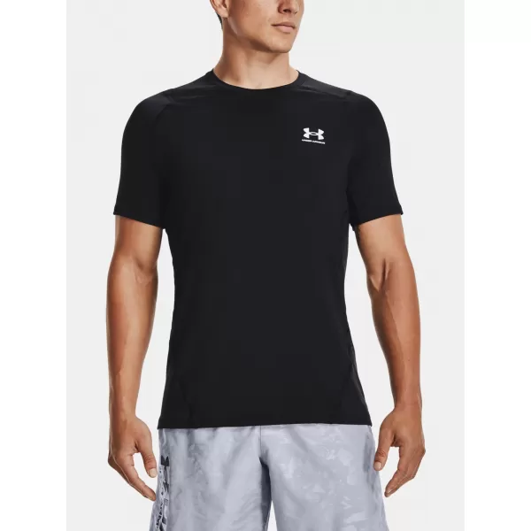  Pánské tričko UNDER ARMOUR HG ARMOUR FITTED SS 1361683-001 Černá 