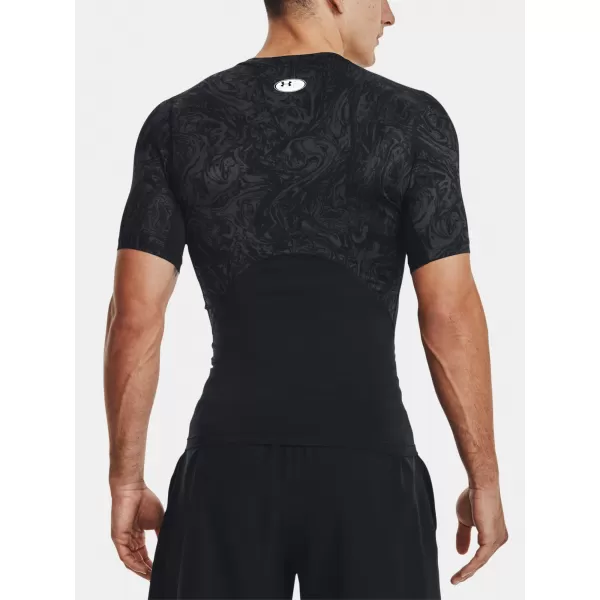  Pánské tričko UNDER ARMOUR UA HG ARMOUR COMP PRINT SS 1370324-001 Černá 