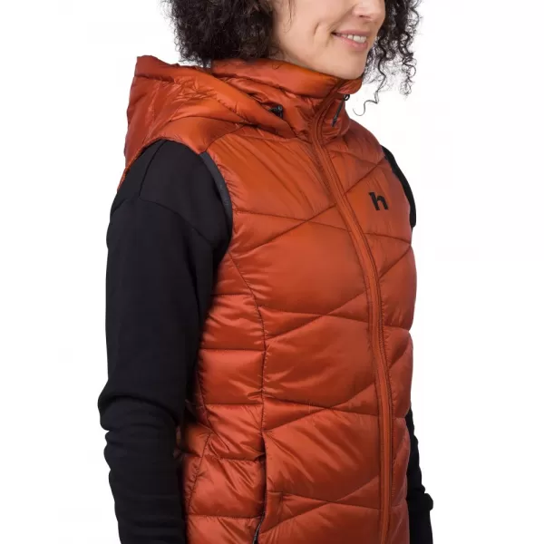  Dámská vesta HANNAH BETLIS VEST CINNAMON STICK 
