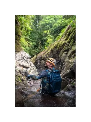 Batoh OSPREY TRANSPORTER ROLL TOP WP 30 NIGHT JUNGLE BLUE