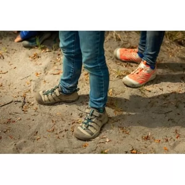  Dětské boty KEEN CHANDLER CNX YOUTH DRIZZLE/DUBARRY 