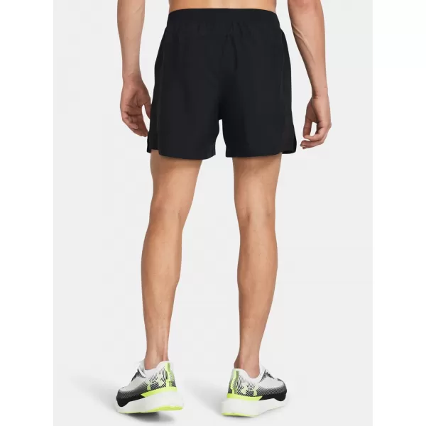  Pánské kraťasy UNDER ARMOUR LAUNCH 5 SHORTS 1382617-001 ČERNÁ 