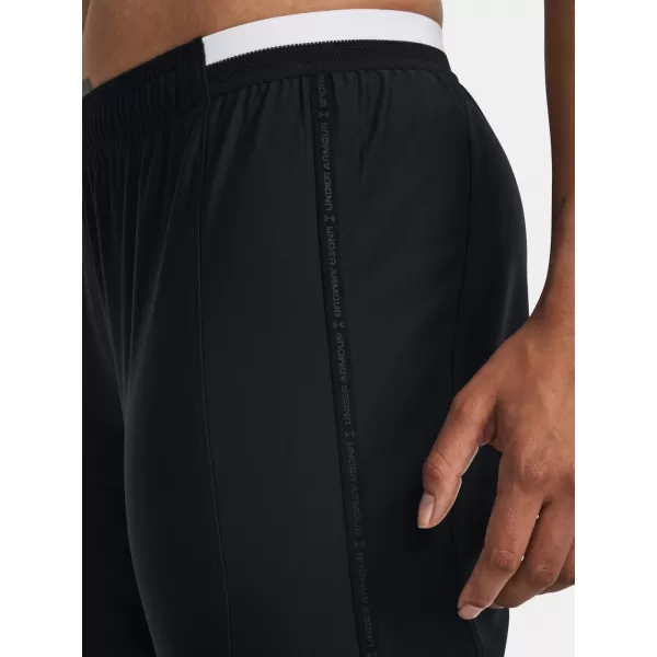  Dámské sportovní kalhoty UNDER ARMOUR WS CHALLENGER PRO PANT 1380509-001 ČERNÁ 