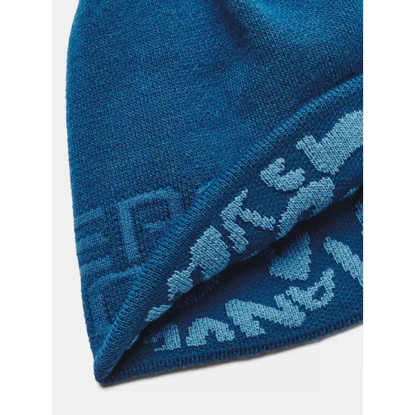  Chlapecká čepice UNDER ARMOUR REVERSIBLE HALFTIME BEANIE 1379999-426 MODRÁ 
