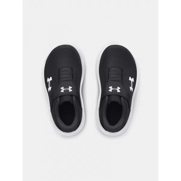  Chlapecké boty UNDER ARMOUR BINF SURGE 4 AC 3027105-001 ČERNÁ 