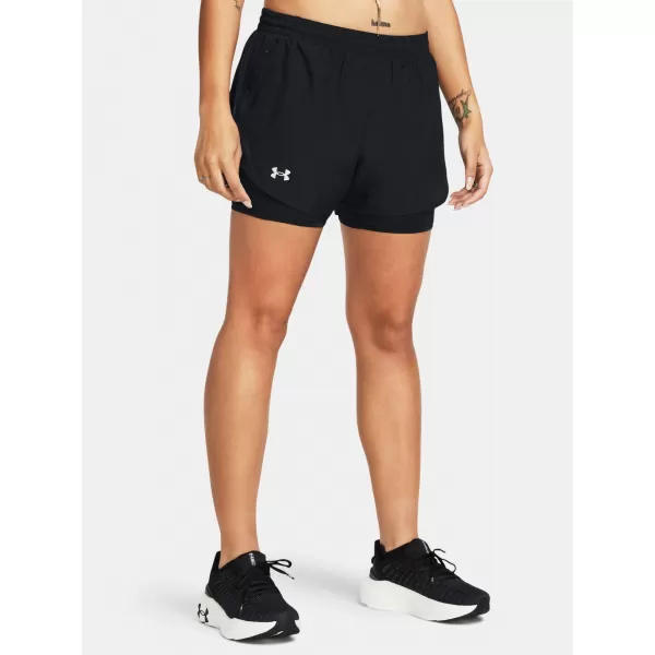  Dámské kraťasy UNDER ARMOUR FLY BY 2-IN-1 SHORTS 1382440-001 ČERNÁ 
