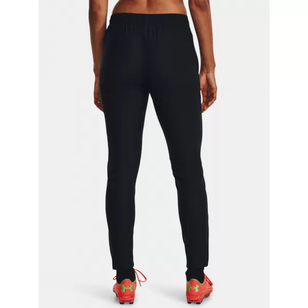  Dámské sportovní kalhoty UNDER ARMOUR WS CH. PIQUE PANT 1379599-001 ČERNÁ 