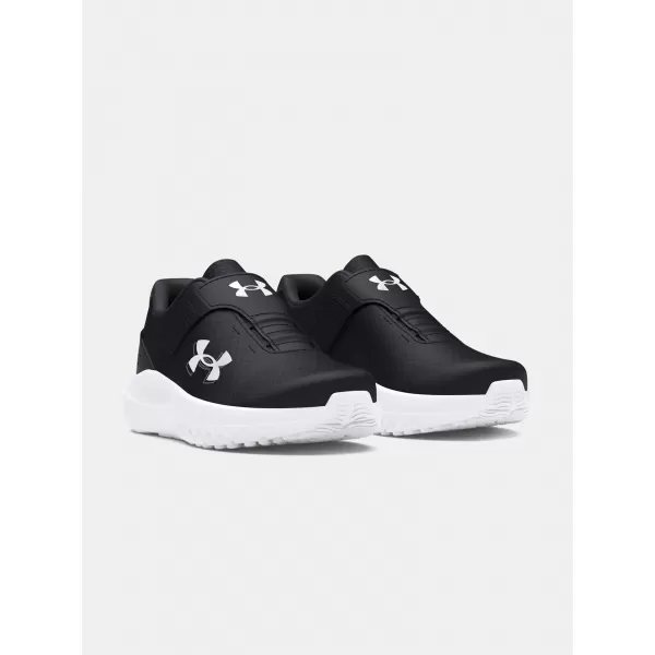  Chlapecké boty UNDER ARMOUR BINF SURGE 4 AC 3027105-001 ČERNÁ 