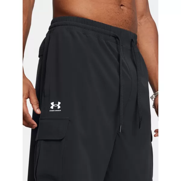  Pánské kraťasy UNDER ARMOUR VIBE WOVEN CARGO SHORT 1386560-001 ČERNÁ 