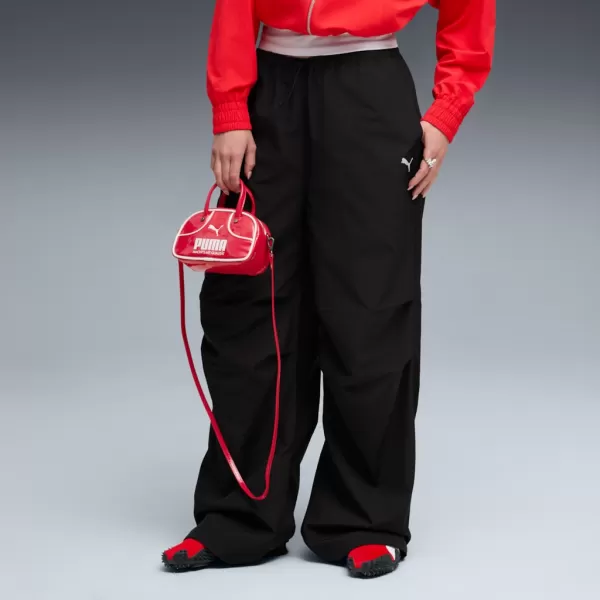  Dámské kalhoty PUMA WARDROBE ESS PARACHUTE WOVEN PANTS OP 632044-01 ČERNÁ 